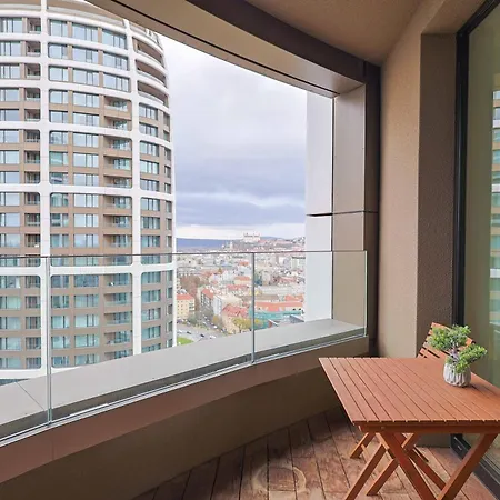 Skypark Tower 3-2 Bedroom Luxe With Free Parking Apartamento Bratislava