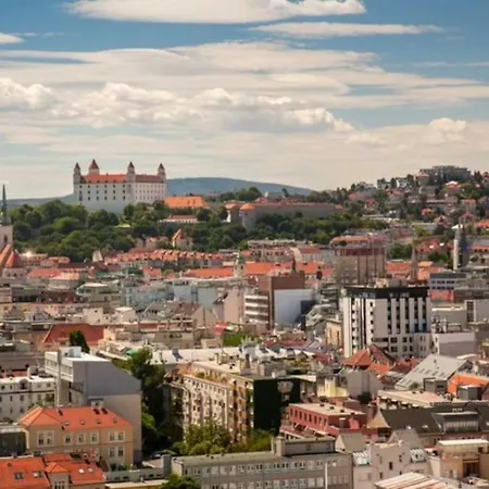 Skypark Tower 3-2 Bedroom Luxe With Free Parking * Bratislava