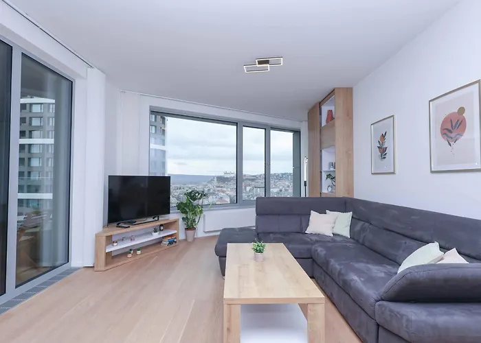 Skypark Tower 3-2 Bedroom Luxe With Free Parking Апартаменты