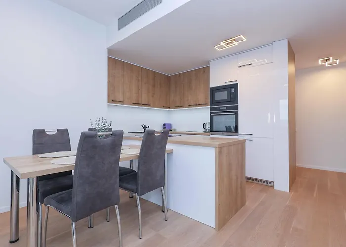 Skypark Tower 3-2 Bedroom Luxe With Free Parking Апартаменты